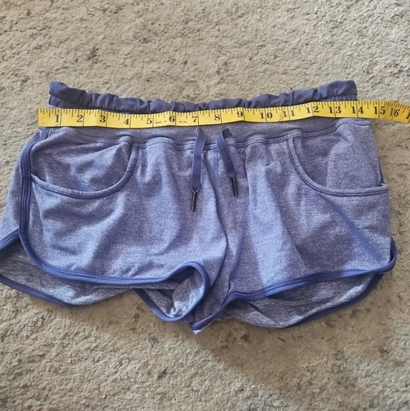 Lululemon Womens Purple Strength and Tone Running Activewear Shor Shorts 6 - Picture 9 of 9